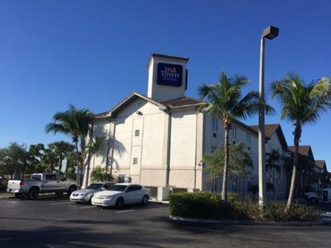 Intown Suites Extended Stay West Palm Beach Fl - Military Trail Rd מראה חיצוני תמונה